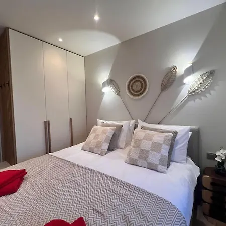 Cozy Design 1 Bedroom Apartamento *