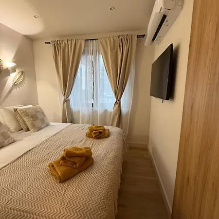 Διαμέρισμα Cozy Design 1 Bedroom *