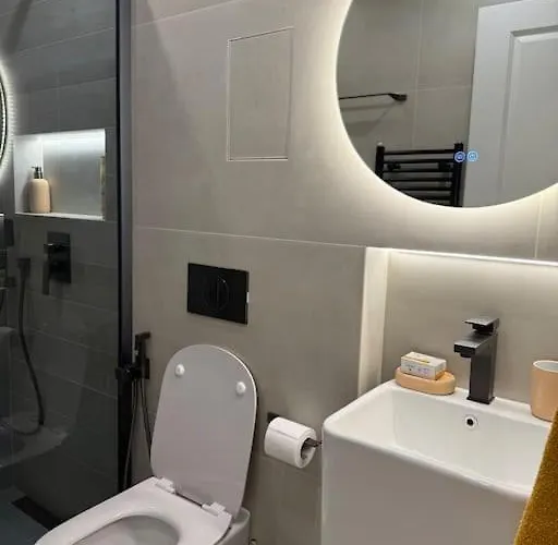 Apartment Cozy Design 1 Bedroom *